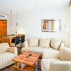 Das ca. 40-43 qm große Suite Apartment in den Arkona Strandresidenzen verfügt über verschiedene Sitzgelegenheiten.