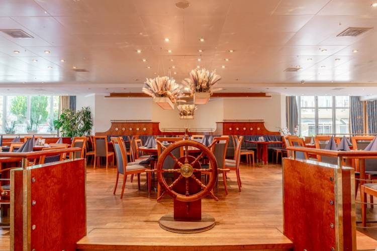 Restaurants & bars at the Arkona Strandhotel